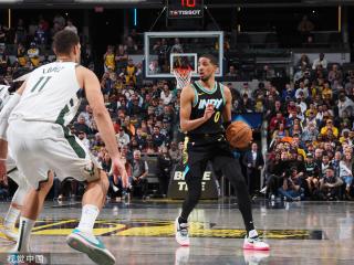 被出示黄牌 被出示黄牌