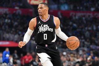 中奔袭半场 中奔袭半场